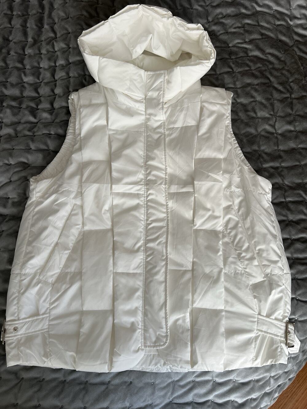 Womens Rufuete korean style vest size XXL